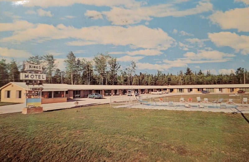 Kings Motel (Kings Inn, Kings Motel) - Vintage Postcard (newer photo)